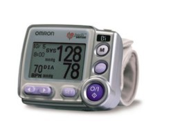 Тонометр автоматический Omron на запястье R7